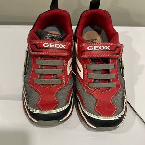 Geox boy lights shoes